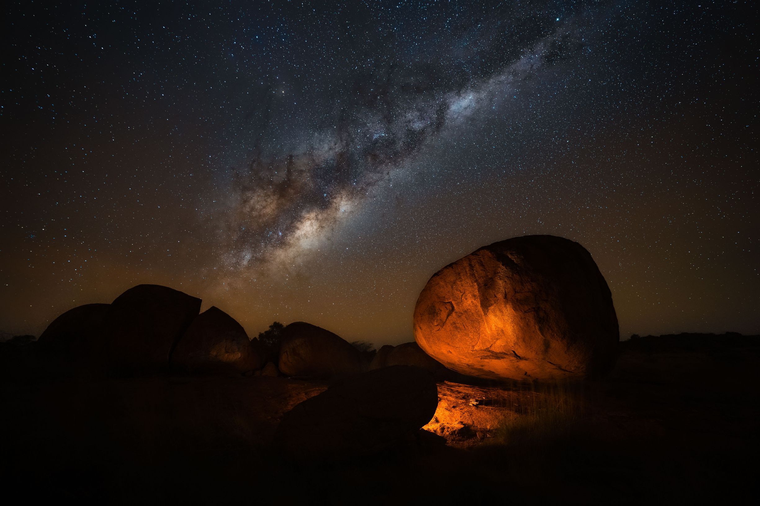Karlu Karlu / Devils Marbles 